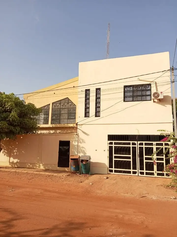 VILLA AL HOUDA A LOUER - Appartement à Ouaga 2000 non loin du Café ONU - Groupe Selector Immobilier