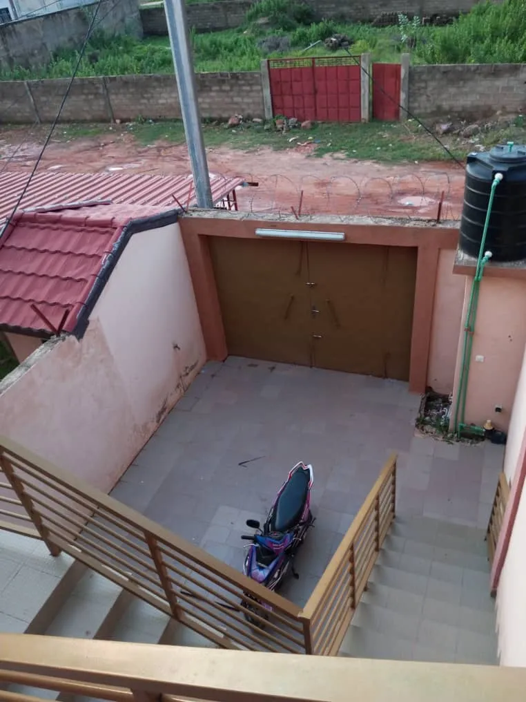 VILLA A LOUER  SISE A OUAGA 2000  - Image 2