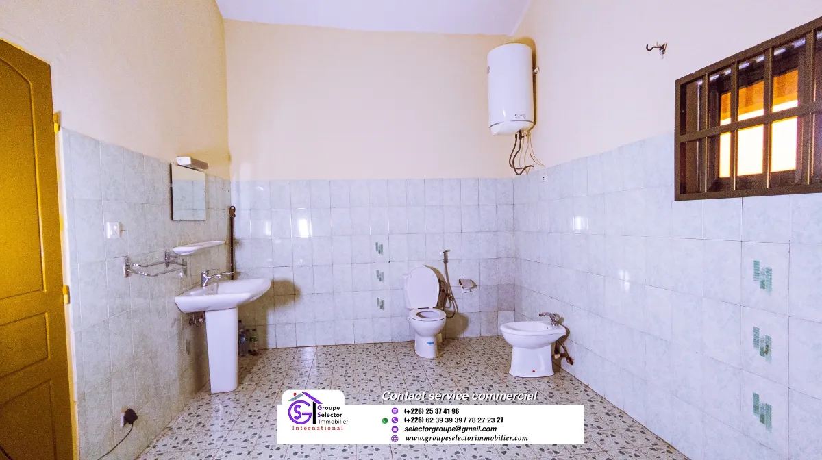 VILLA MODERNE AVEC PISCINE - Image 9