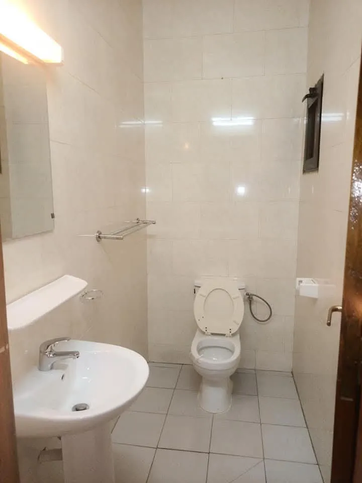 VILLA  MODERNE F4 ASSECNA OUAGA 2000 - Image 8