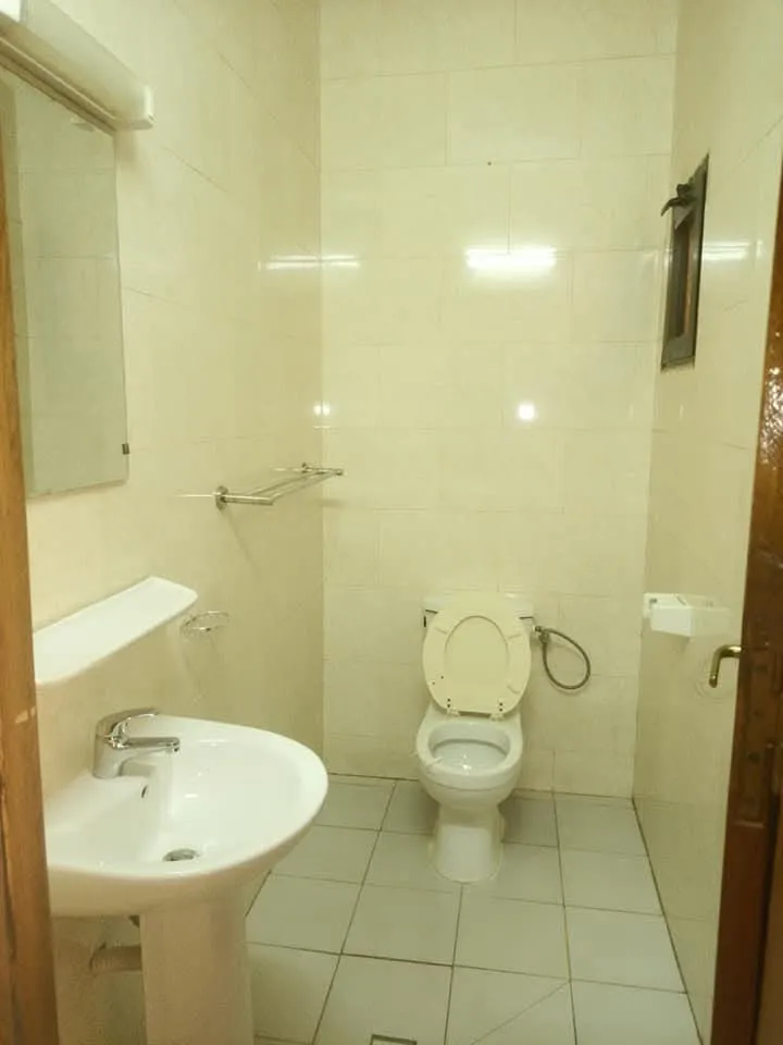 VILLA  MODERNE F4 ASSECNA OUAGA 2000 - Image 9