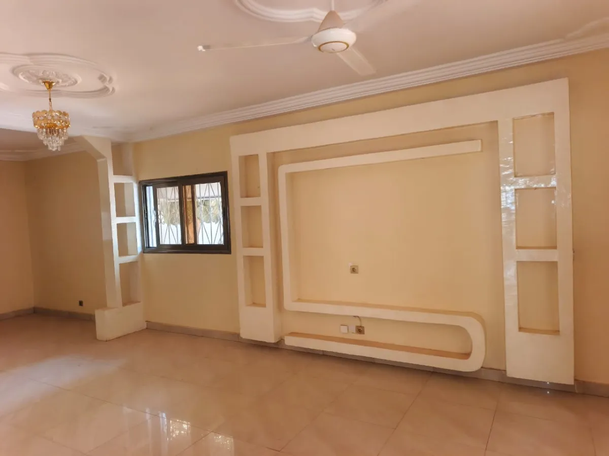 Villa R+1 de type F6  - Image 5