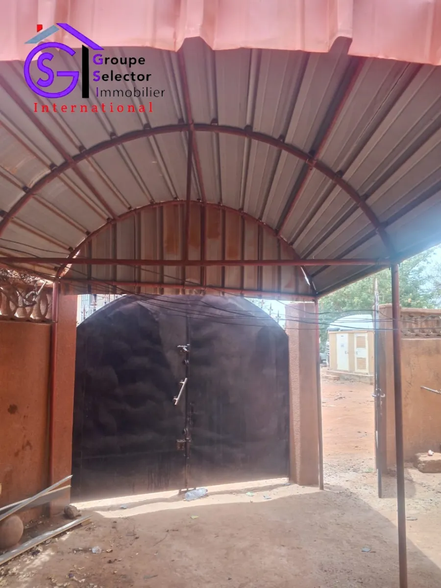 VILLA SPACIEUSE MODERNE  - Image 2