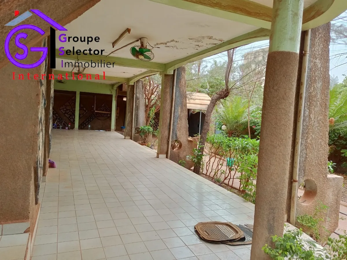 VILLA SPACIEUSE MODERNE  - Image 5