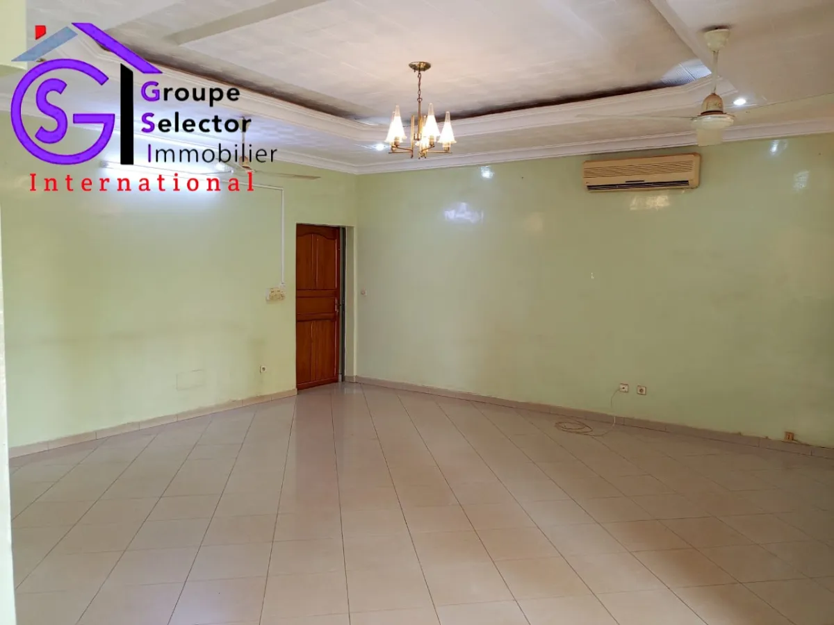 VILLA SPACIEUSE MODERNE  - Image 7