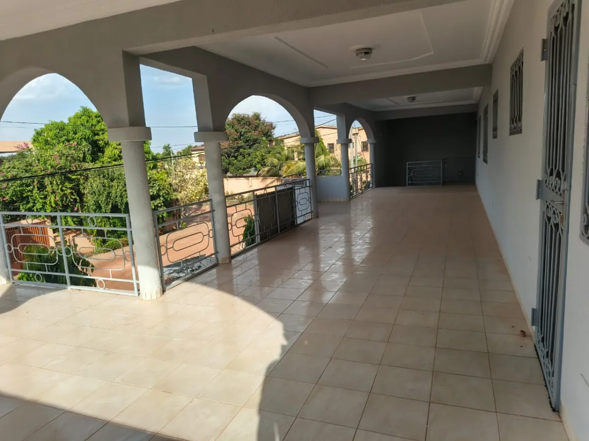 VILLA STANDING TYPE F9 À OUAGA 2000 - Image 2