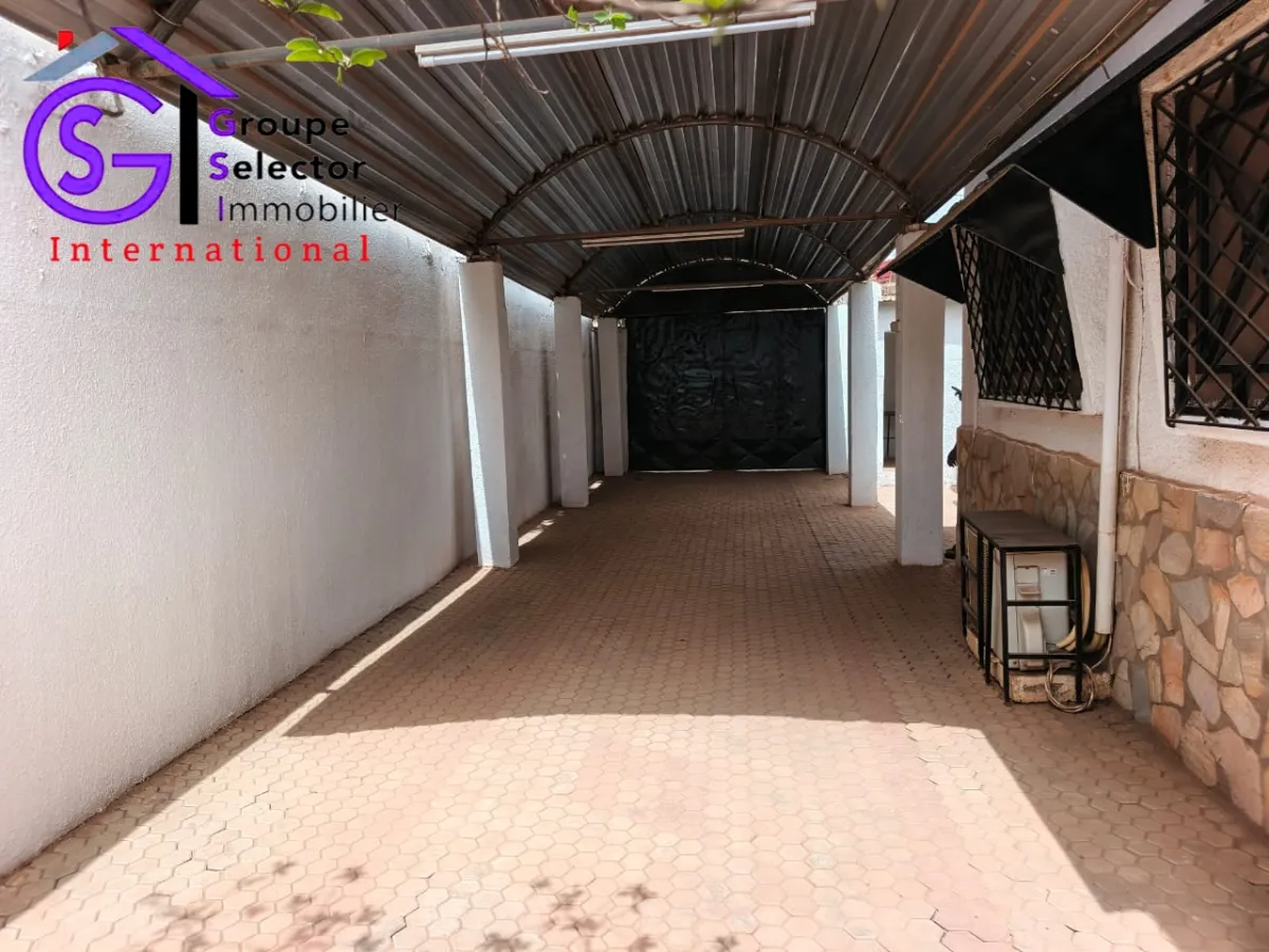 VILLA D LOUEE /NUITEE - Image 2